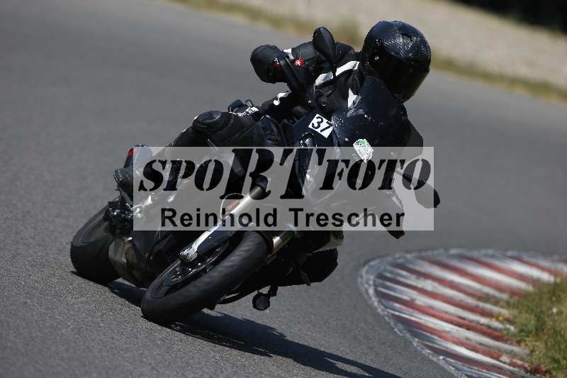 Archiv-2023/28 05.06.2023 Moto Club Anneau du Rhin/blanc-novice/37